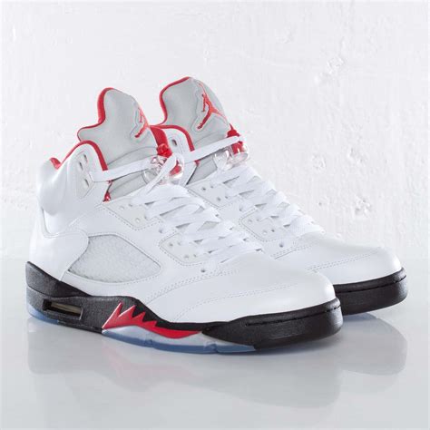 new jordan 5 shoes